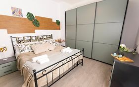 I Host Apartment - Piave, Lissone